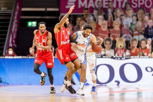 逼抢还是严 逼抢还是严