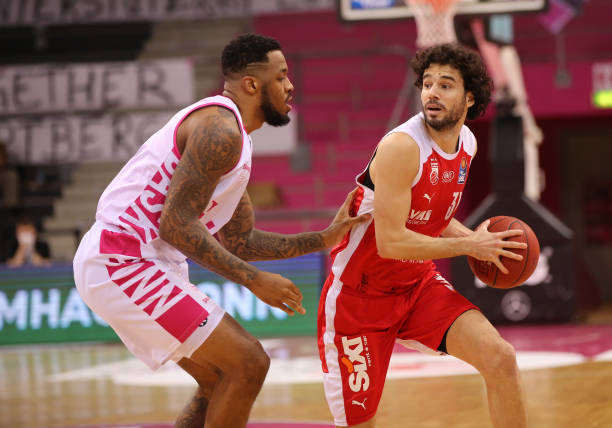 他不仅在关 他不仅在关